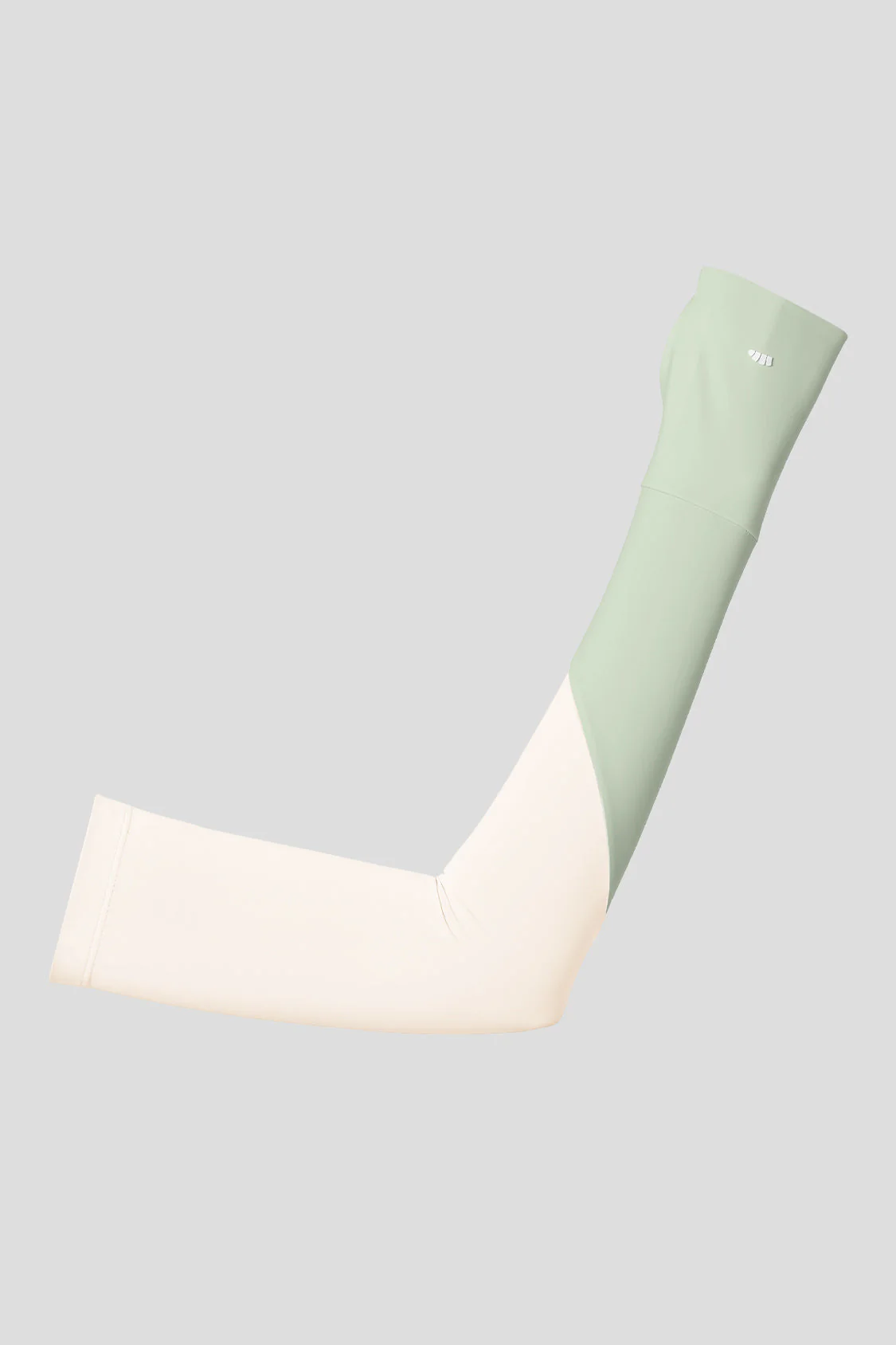 Aces - Women's Sun Protection Arm Sleeves UPF50+ - Image 10