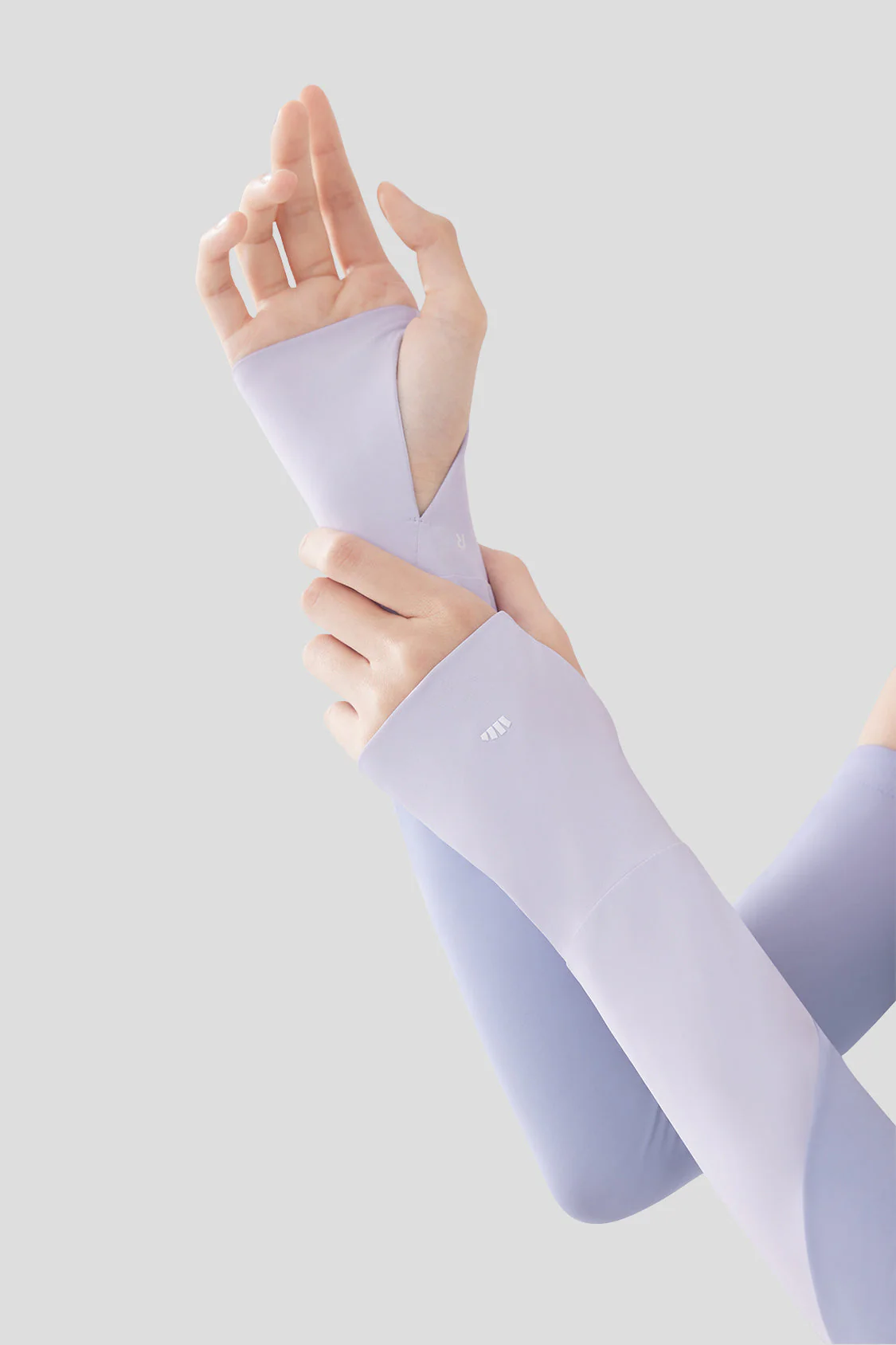 Aces - Women's Sun Protection Arm Sleeves UPF50+ - Image 7