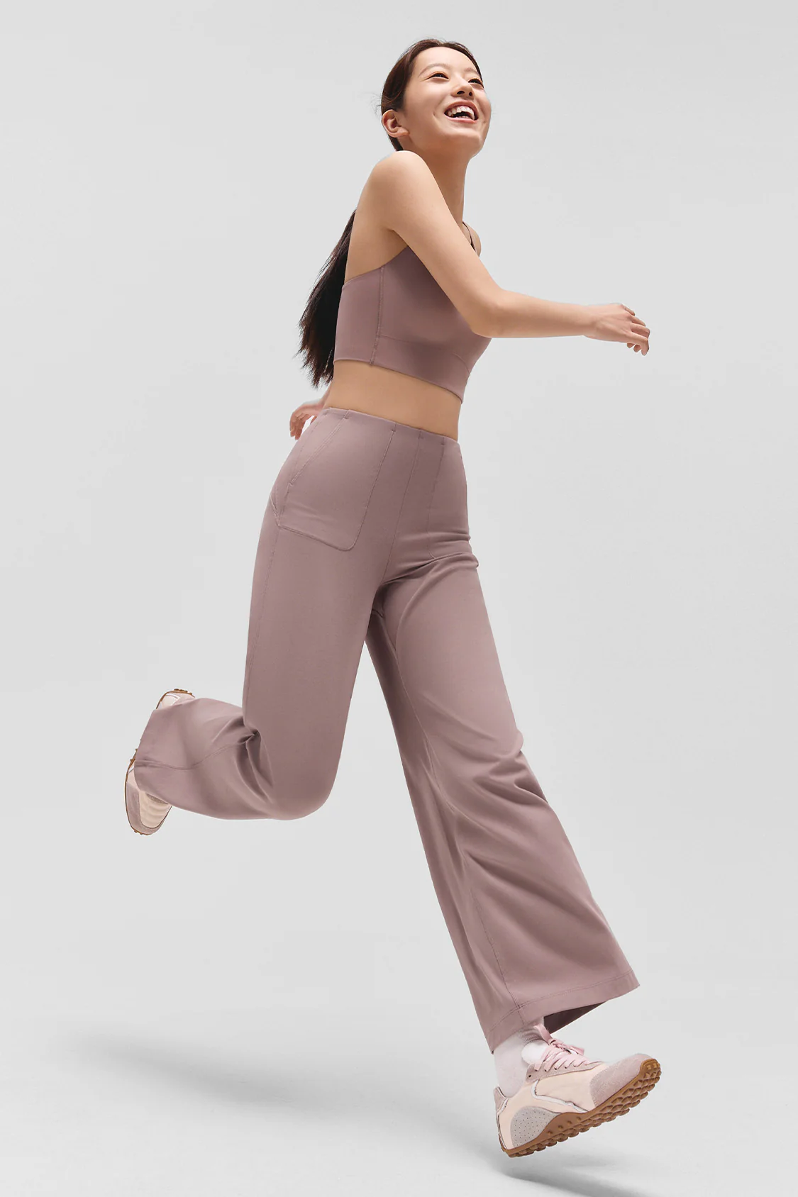 AirDrape – Women’s Breathable Straight-Leg Stretch Travel Pants - Image 3