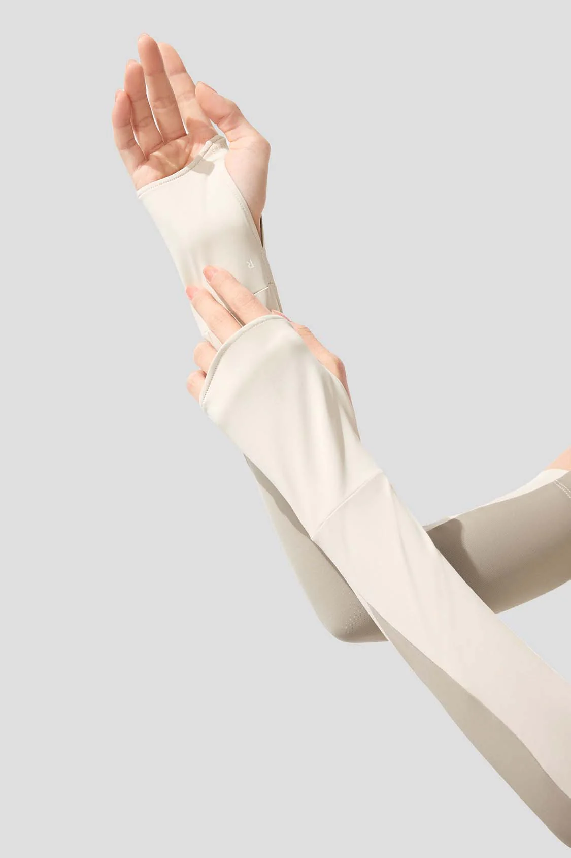 Dual - Women's Two-Way Finger Hole Sun Sleeves UPF150+ - Image 11