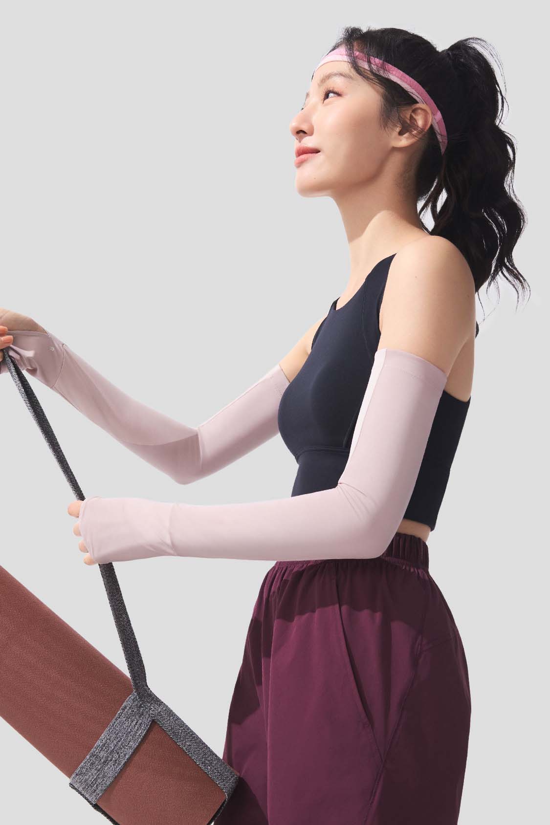Dual - Women's Two-Way Finger Hole Sun Sleeves UPF150+ - Image 3