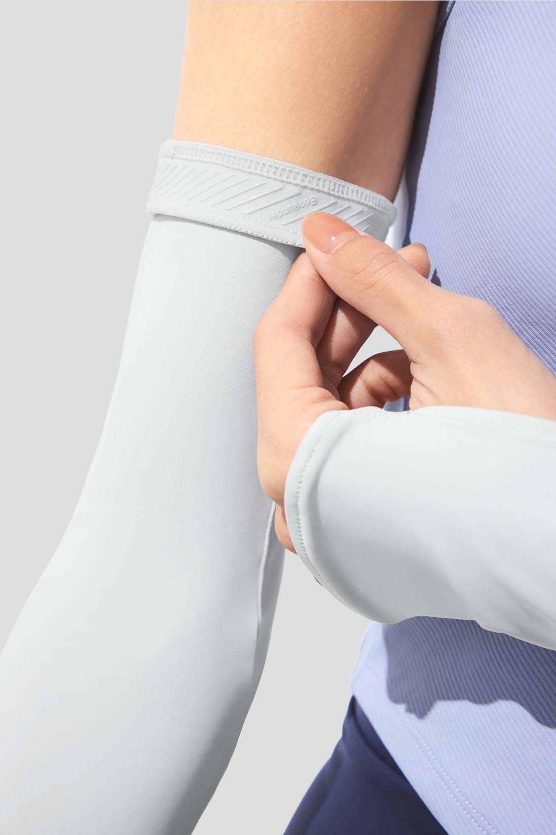 Dual - Women's Two-Way Finger Hole Sun Sleeves UPF150+ - Image 4