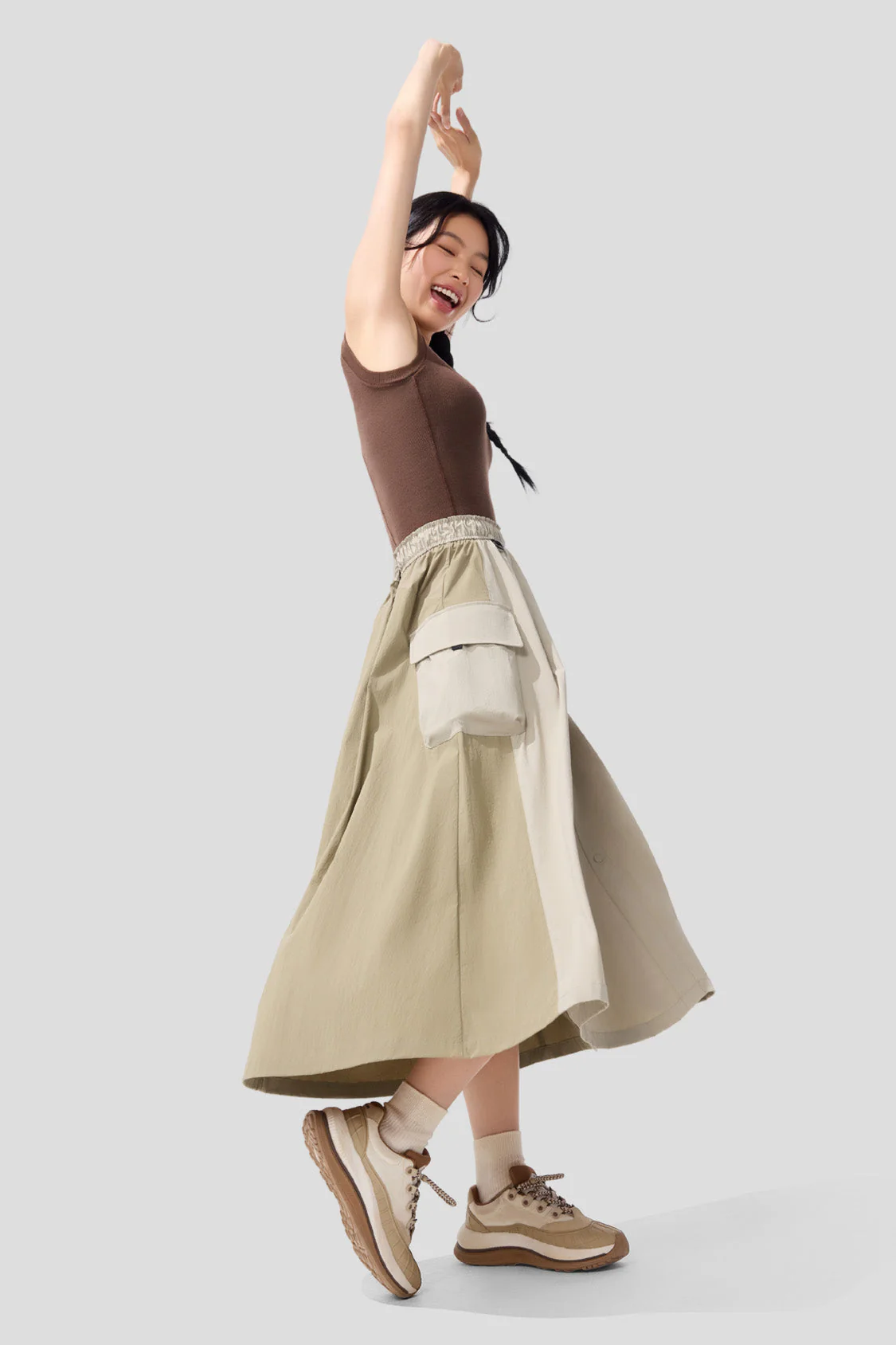 Explorer - Women's Water-Resistant Parachute Skirt UPF50+ - Image 11