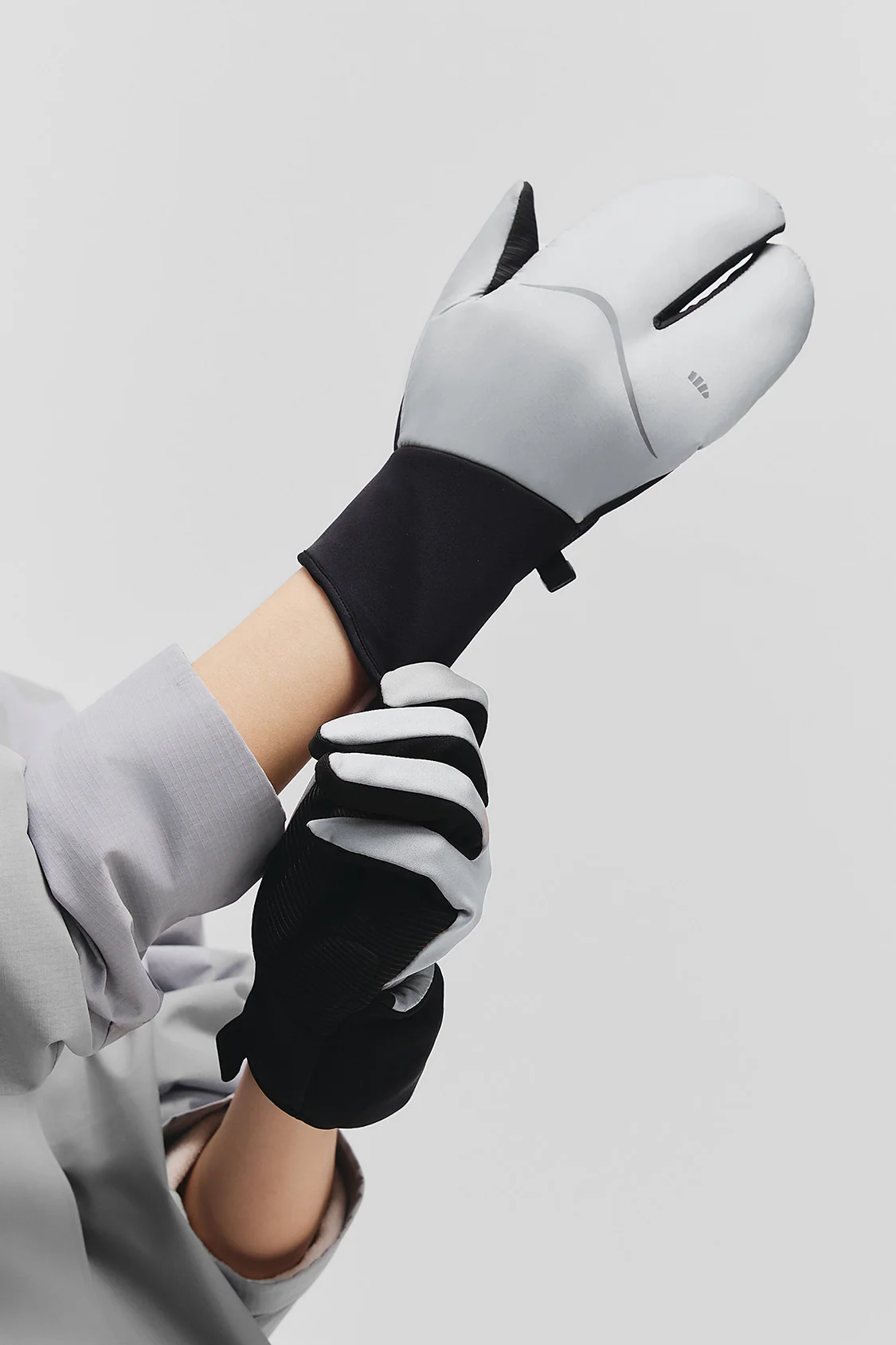 FingerGuard – Split-Finger Windproof & Waterproof Thermal Gloves - Image 7