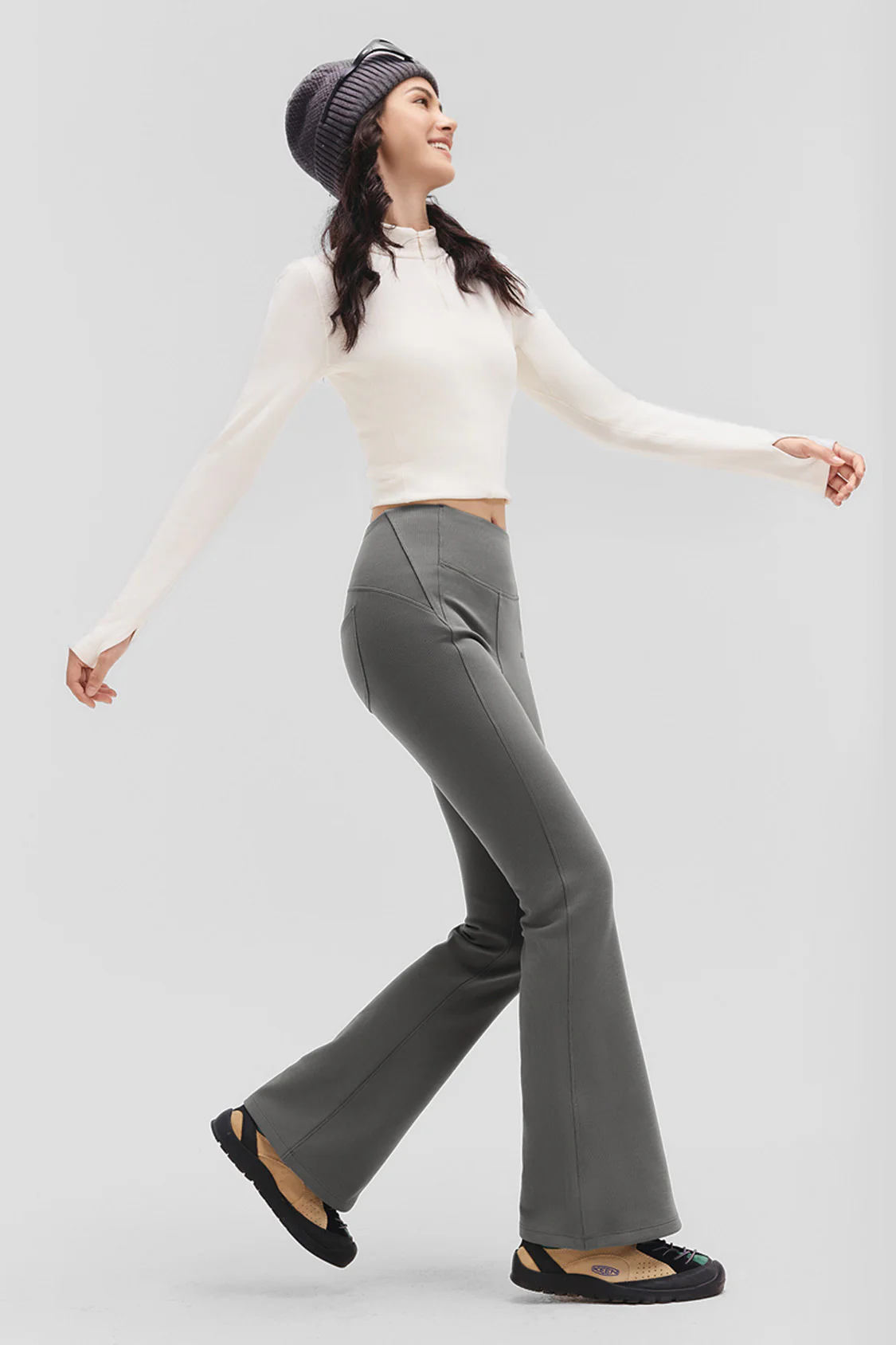 FlareFlex – Women’s High-Stretch Thermal Flare Leggings - Image 12