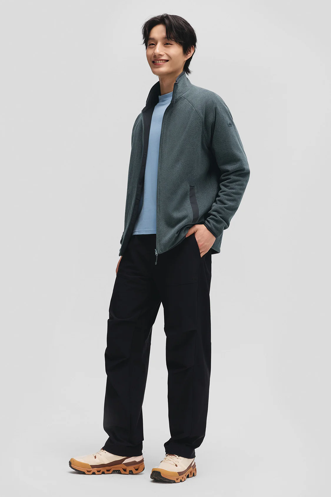 FlipHeat – Men’s Light-Warmth Reversible Fleece Jacket - Image 10