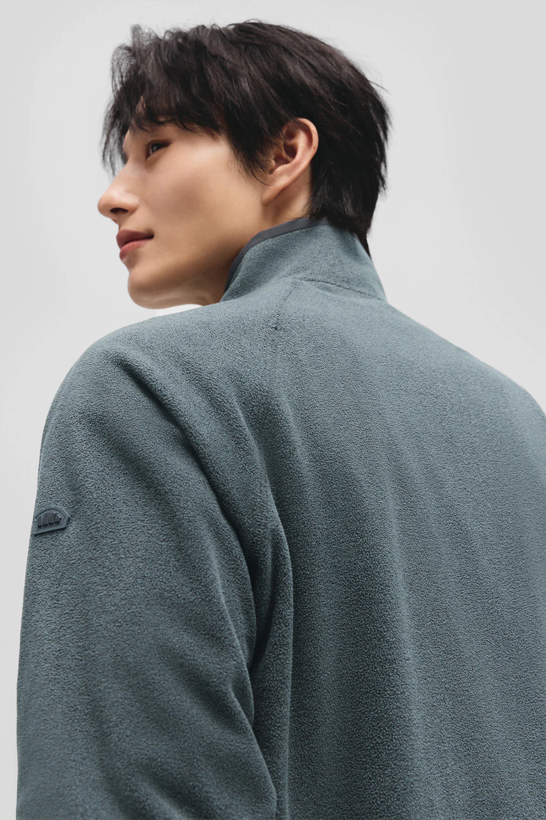 FlipHeat – Men’s Light-Warmth Reversible Fleece Jacket - Image 11
