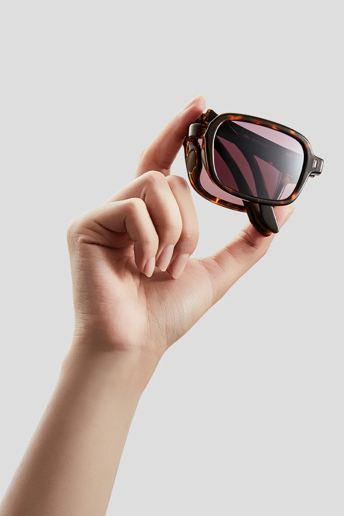 Small Square Frame Sunglasses UV 400 FD016 - Image 9