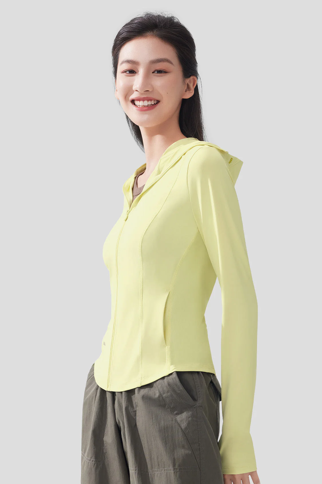 Iceskinny - Women's Slim-Fit Short Sun Protection Jacket UPF50+ - Image 12