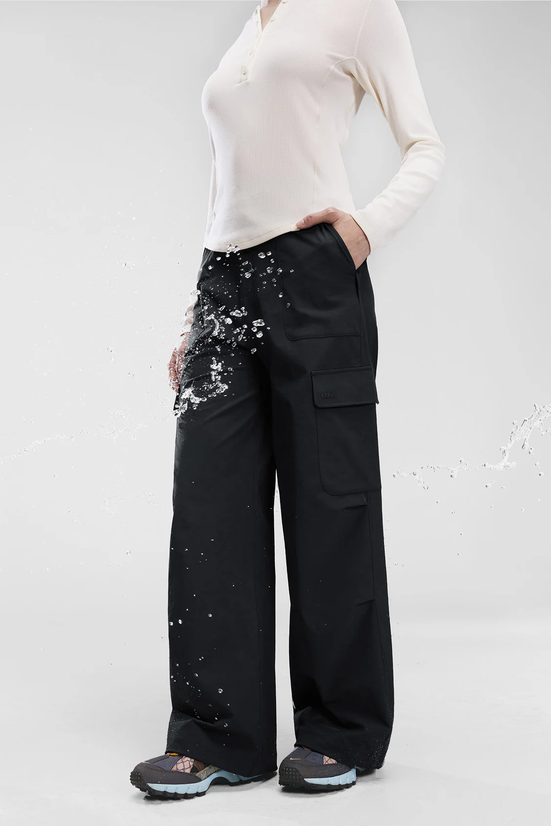 ParaShell – Women’s Straight-Leg Cargo Pants Relaxed Fit Multi-Pocket Softshell - Image 5
