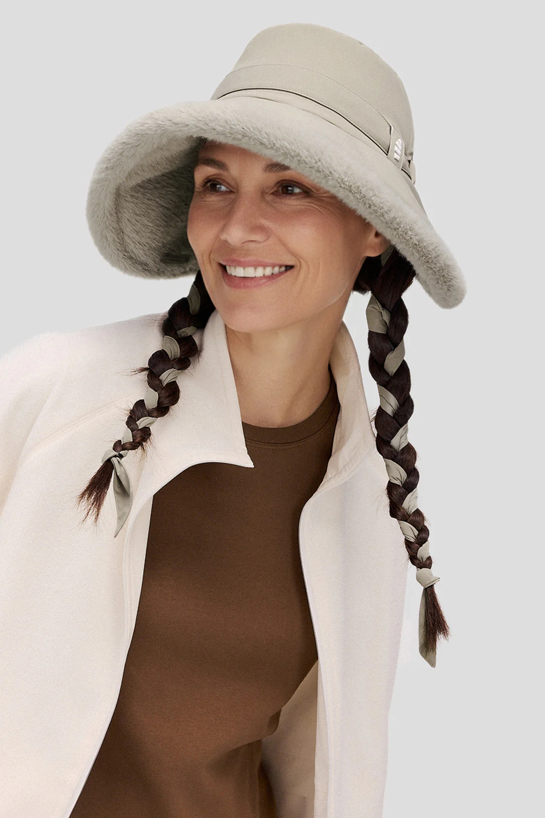 SunTrail – Women’s Ear-Protective Thermal Sun Hat with Ties - Image 5