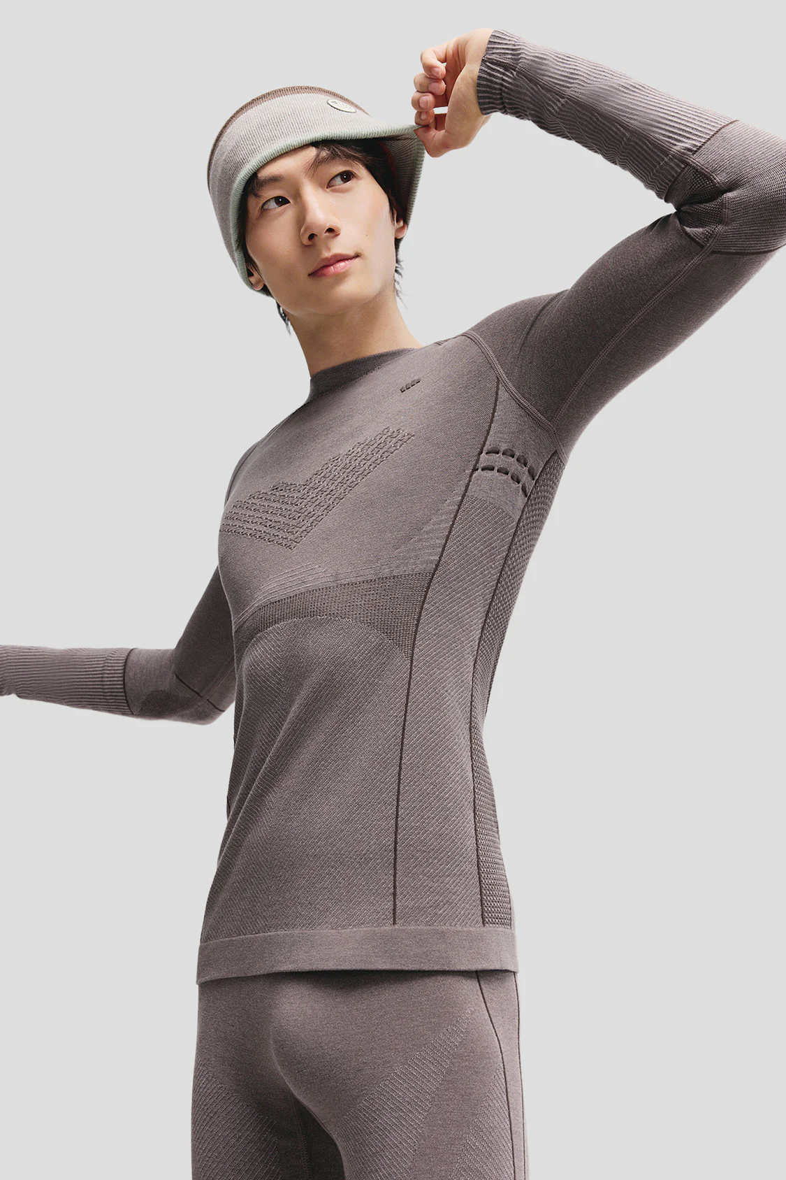 ThermaSet – Men’s Extra-Warmth Outdoor Performance Base Layer Set - Image 12