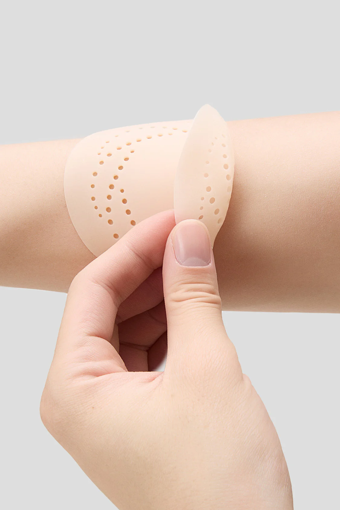 Women's Breathable Invisible Nipple Covers – 3 Pairs TH001 - Image 7