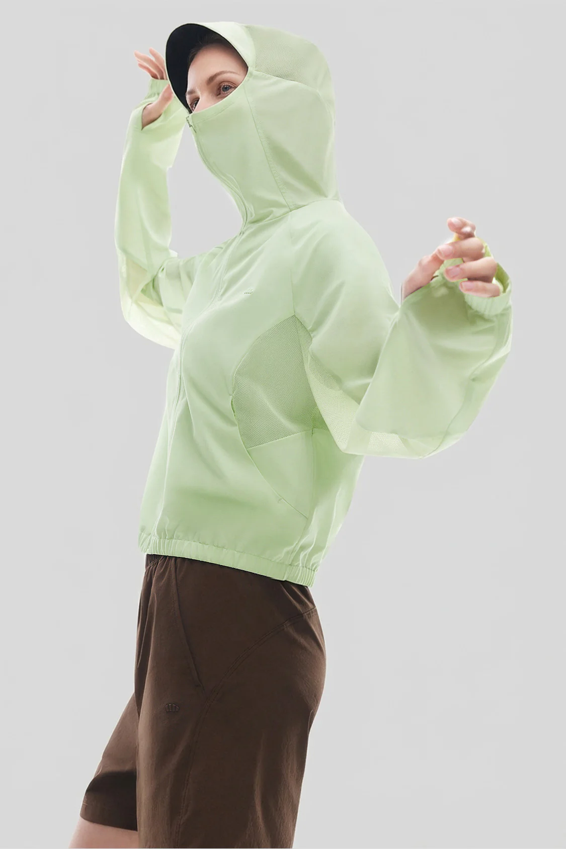 Women’s Cropped Lightweight Sun Protection Jacket UPF 50+ TS004 - Image 2