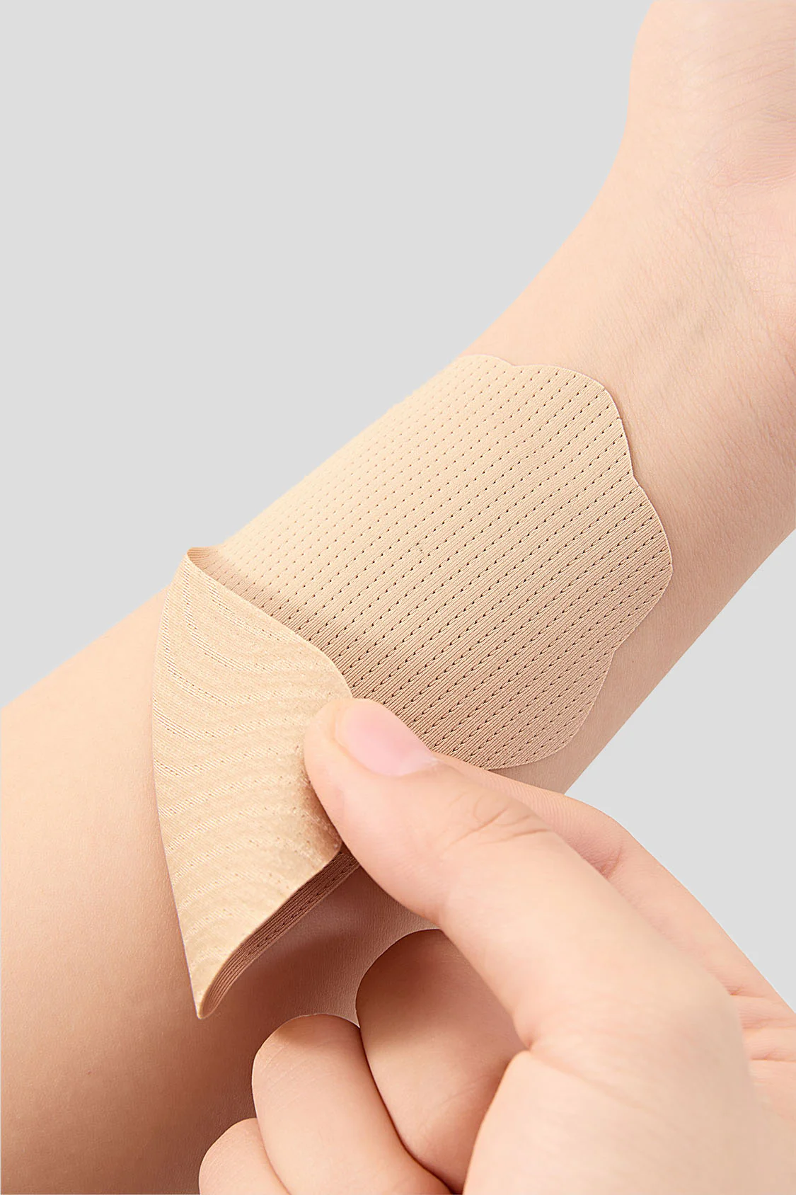 Women's Long U-Shape Breathable Disposable Nipple Covers 4 Pairs - Image 4
